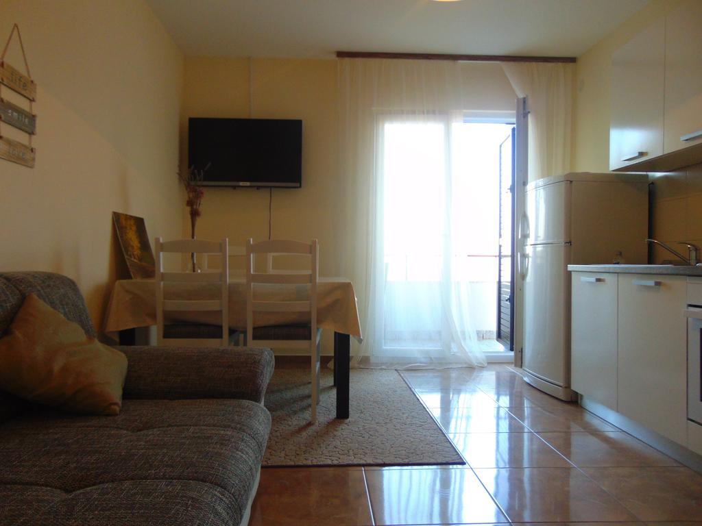 Guest House Jelsa 젤사 외부 사진